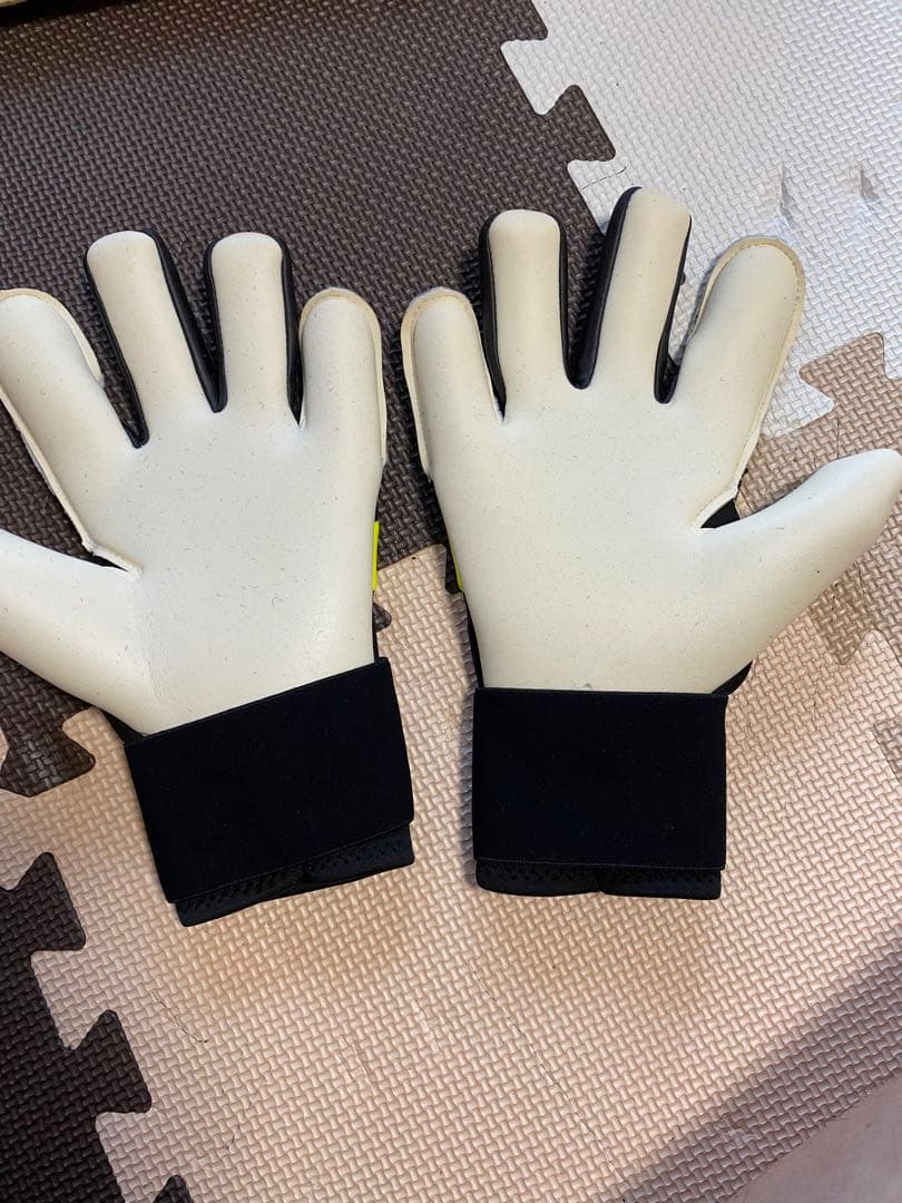 プーマ　キーパーグローブ
