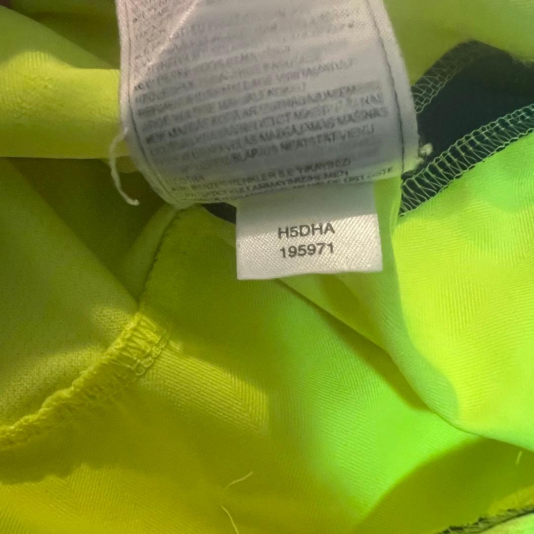 【極希少品】05/06 FCバルセロナNo.30リオネル・メッシAWAY