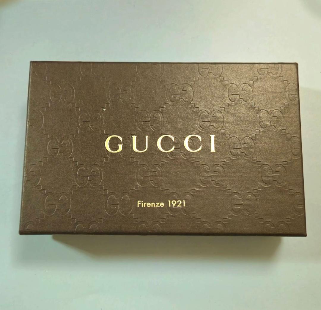 GUCCI 小物 レザー 本革 ブラック 黒 シルバー ウォレットチェーン