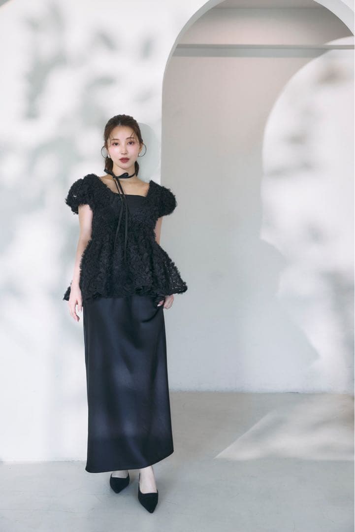 polaura フラワーぺプラムバックリボンチュニック ブラック