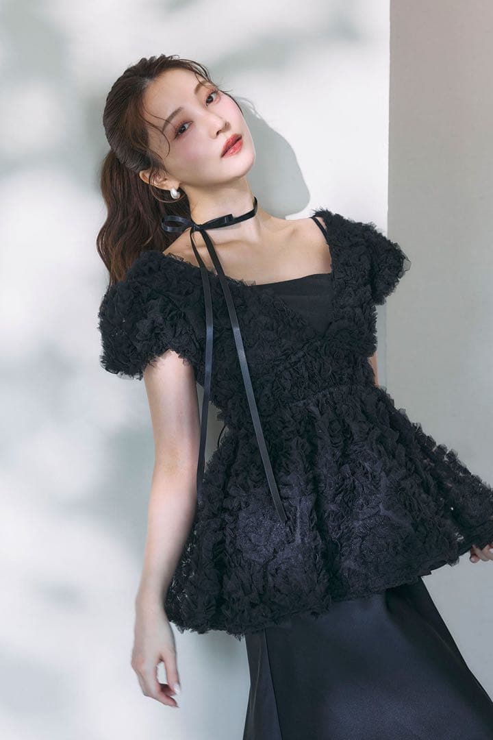 polaura フラワーぺプラムバックリボンチュニック ブラック