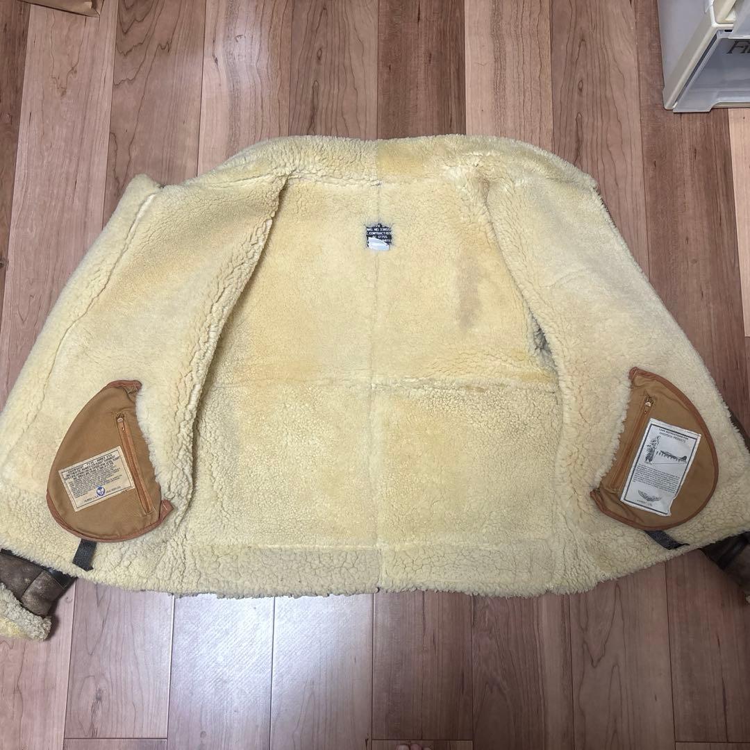 【米国製】AVIREX ムートンジャケット B-3 胸ロゴ 42 ボア ボマー