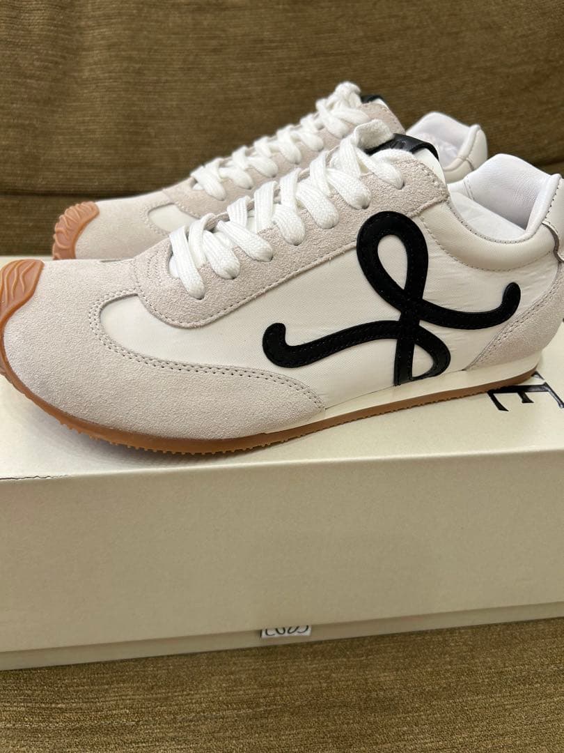 LOEWE スニーカー バレエランナー新品