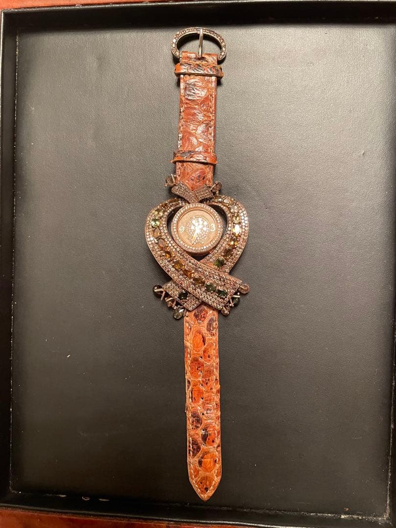 無名女性用装飾ファッション時計