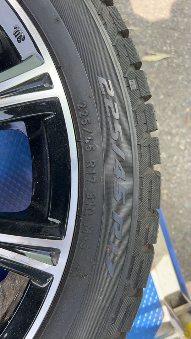 美品ビッグウェイ B-WIN 17インチ4本