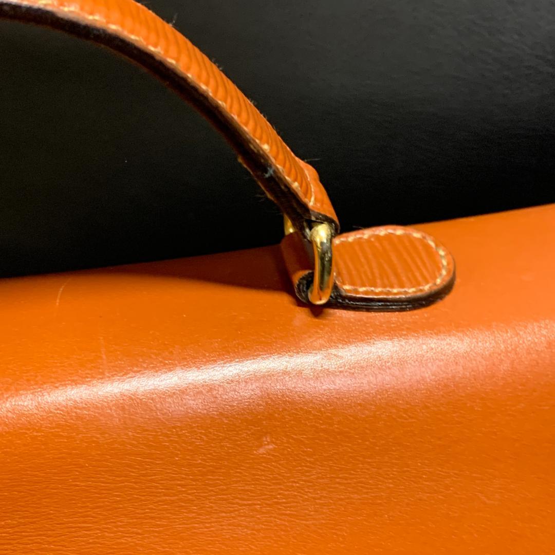 美品　FENDI ハンドバッグ　レディース