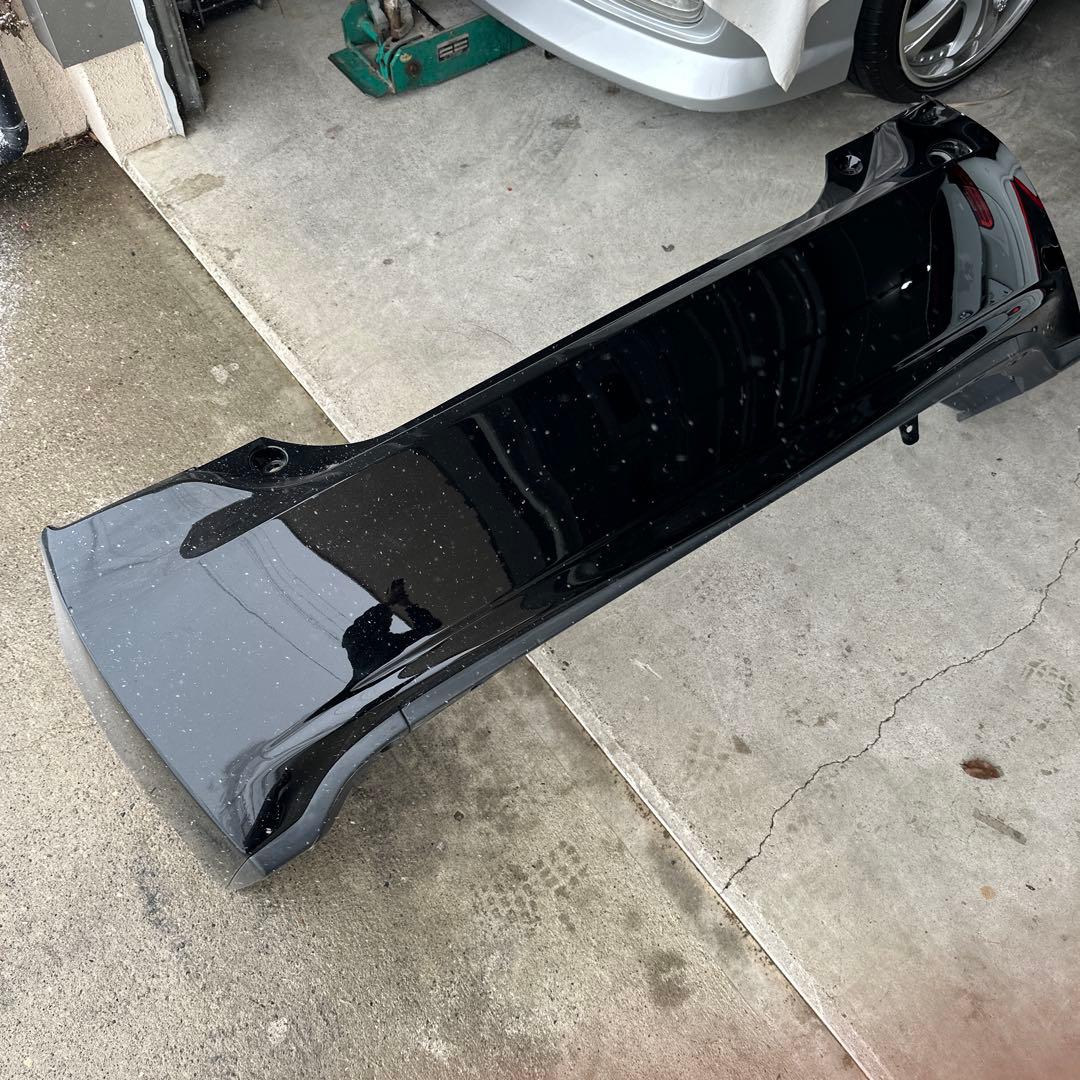 30プリウス　US左ハン リアバンパー