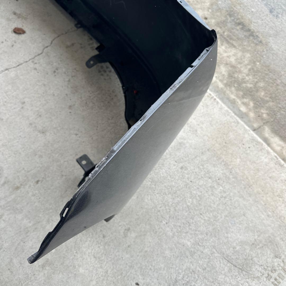 30プリウス　US左ハン リアバンパー