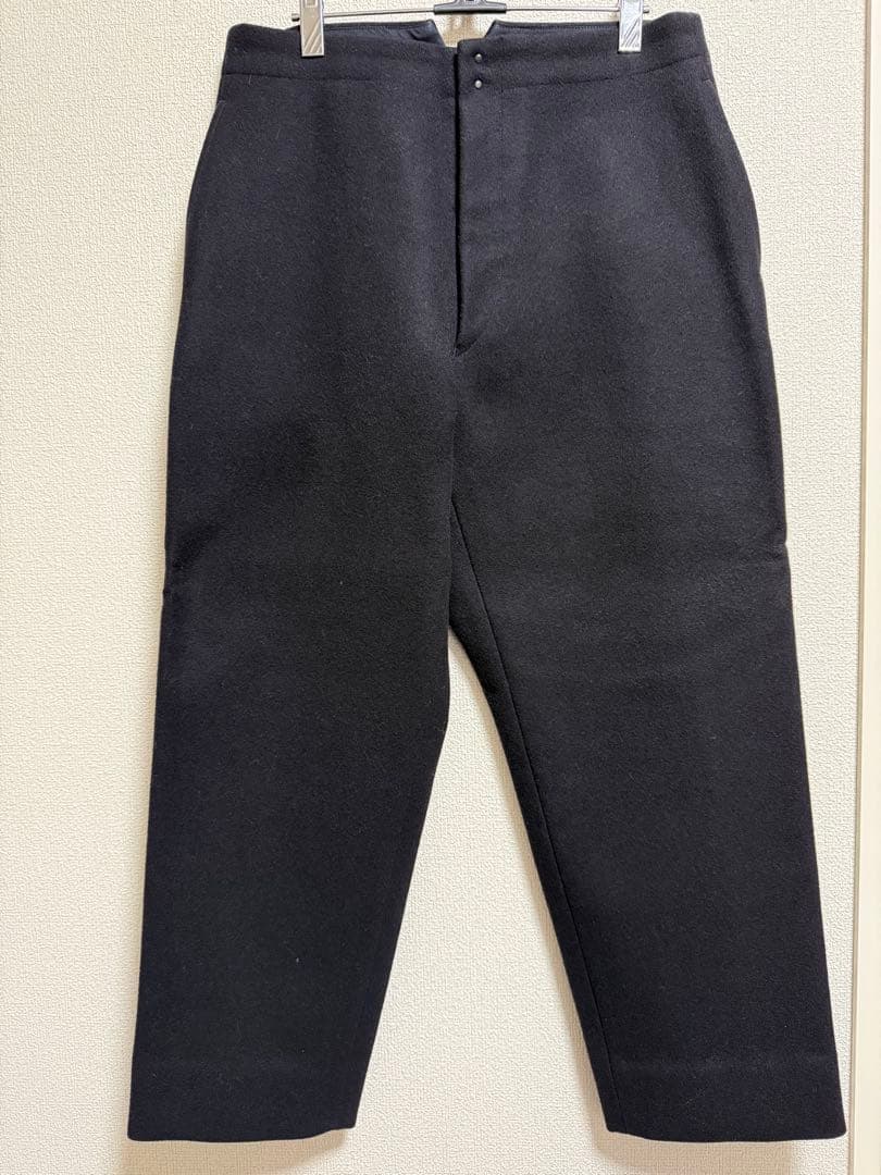 K*a様 COMOLI メルトン バックストラップ パンツ