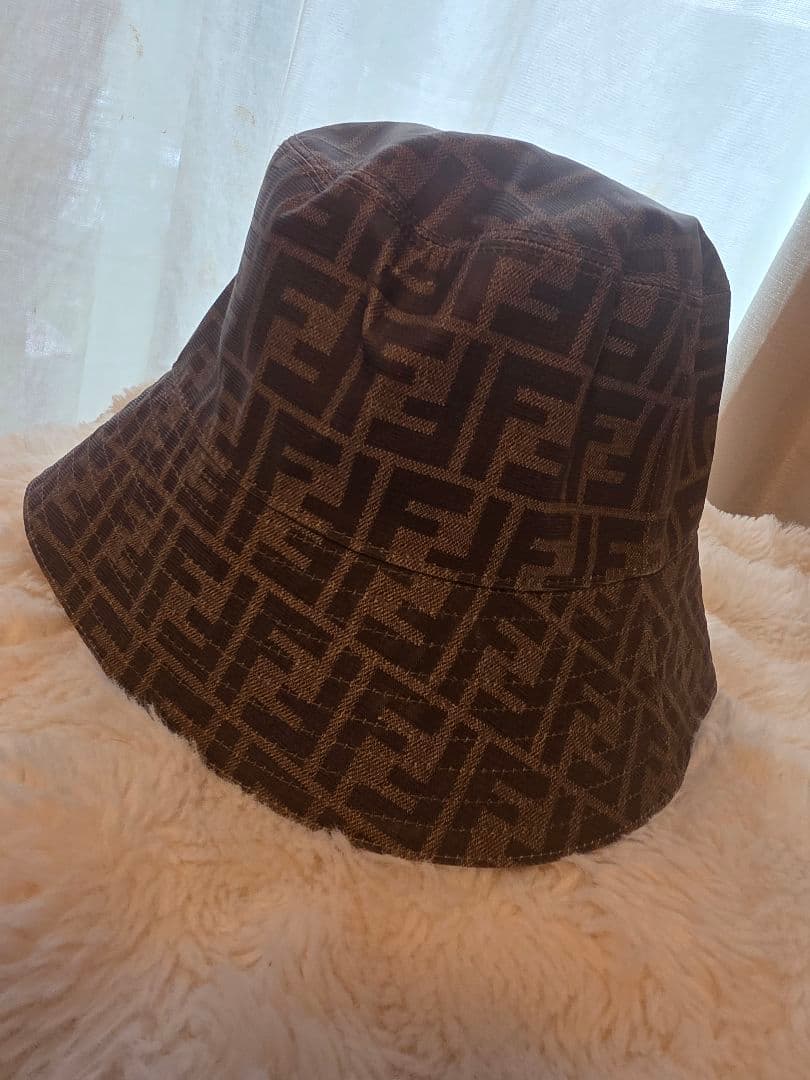 Fendi FFロゴ バケットハット ブラウン系