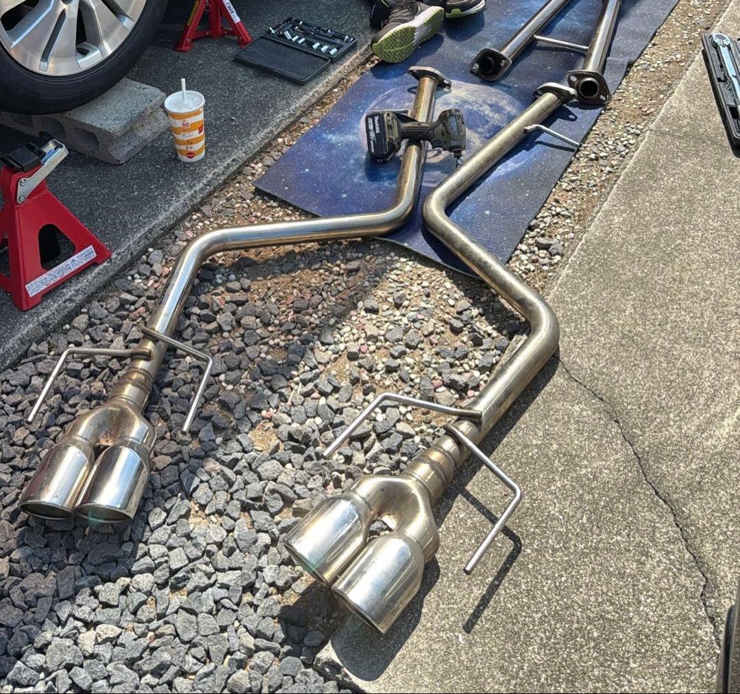 スリーキャッツ 220クラウン 2.5ハイブリッド 4本出しストレートマフラー