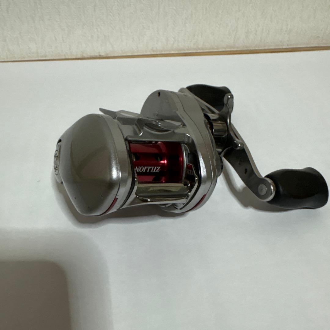 チーム　ダイワ　TD ジリオン　100SHL 7.1 釣具　ルアー　リール