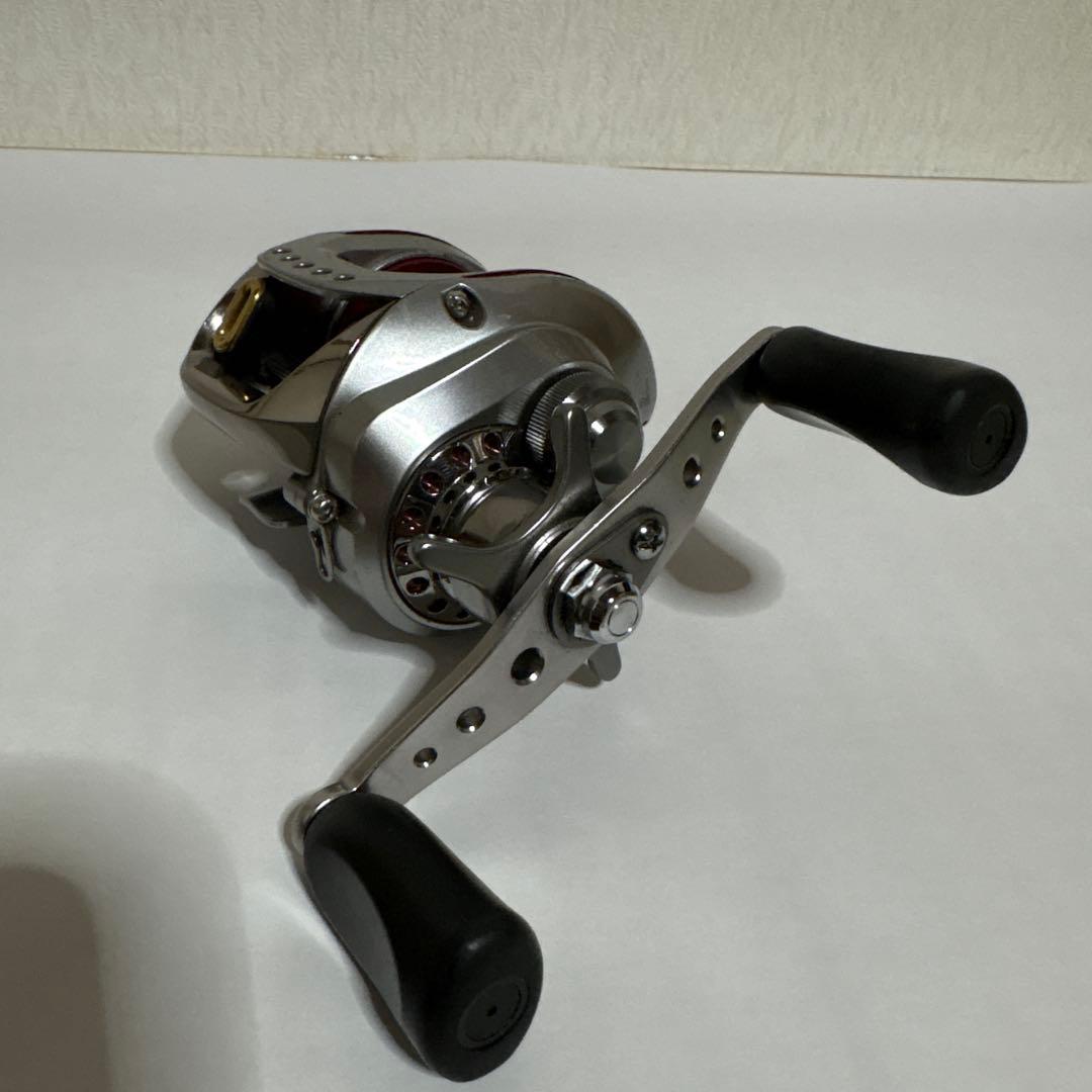 チーム　ダイワ　TD ジリオン　100SHL 7.1 釣具　ルアー　リール