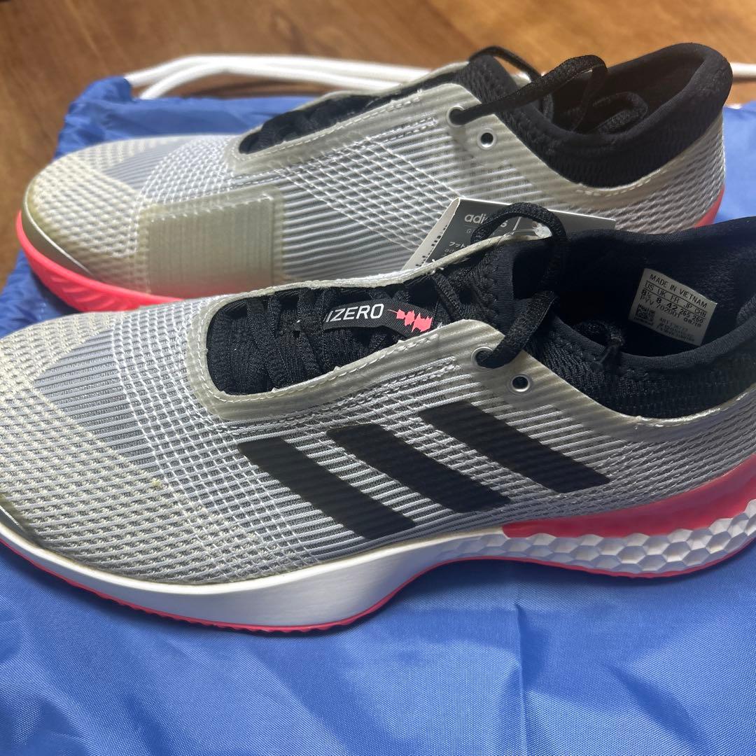 新品未使用　アディダス テニスシューズ メンズ 26.5ウーバーソニック３マルチ