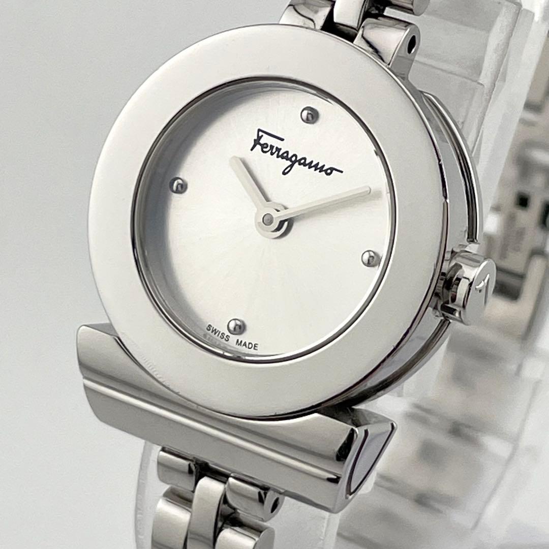 【稼働/袋付き】サルヴァトーレフェラガモ　ガンチーニ　腕時計　レディース