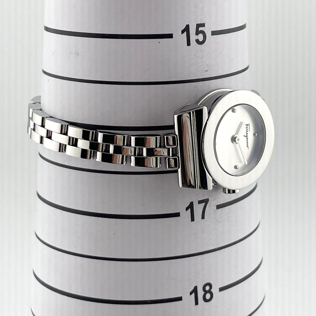 【稼働/袋付き】サルヴァトーレフェラガモ　ガンチーニ　腕時計　レディース