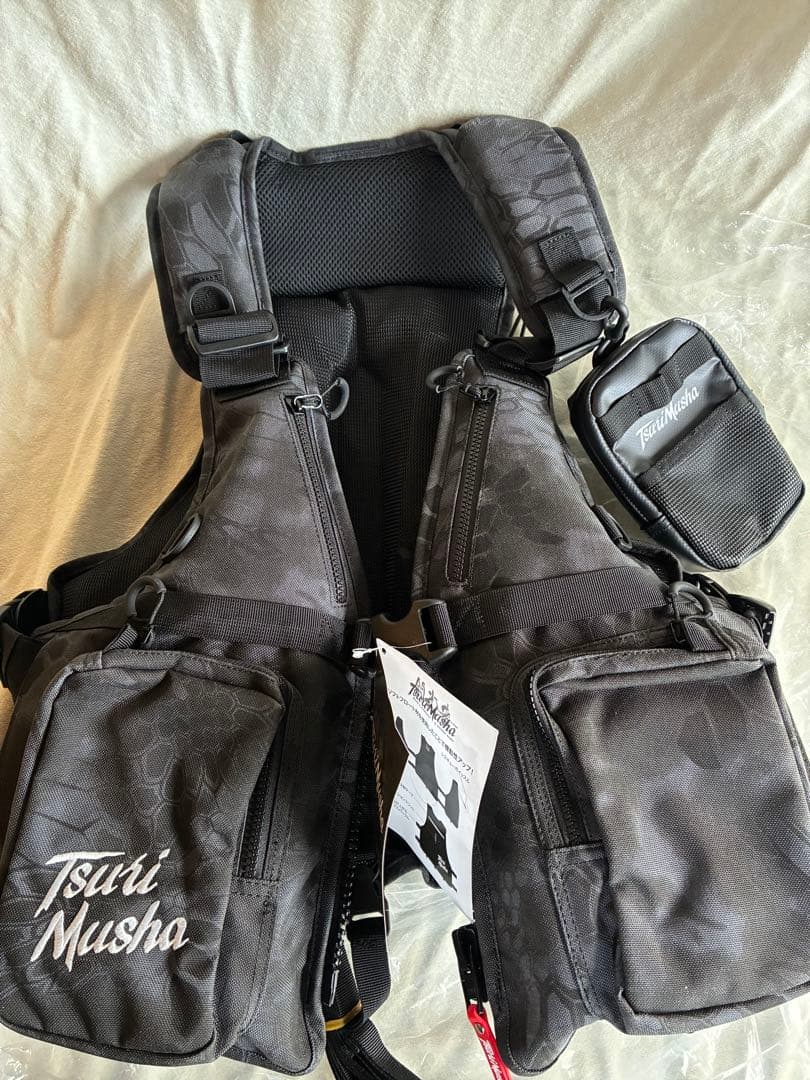 釣武者　ロックベスト　未使用　断捨離