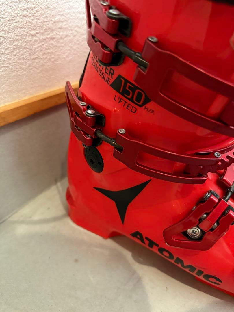 アトミックレッドスター　TI 150 294mm 25-25.5センチ