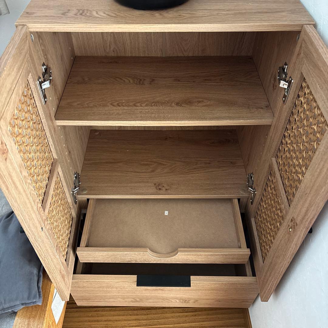 LOWYAラタン調ハイキャビネット