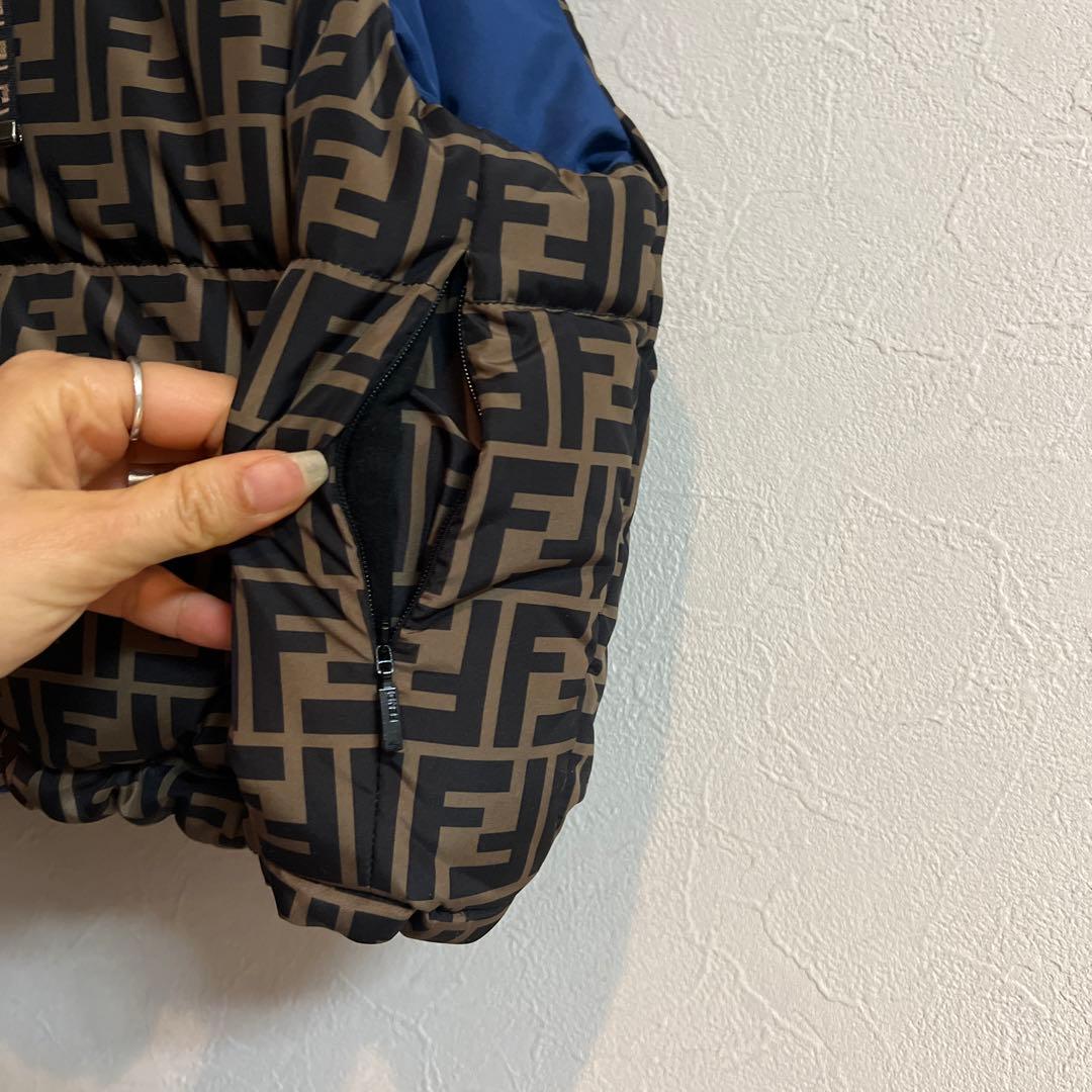 FENDI ダウンベスト