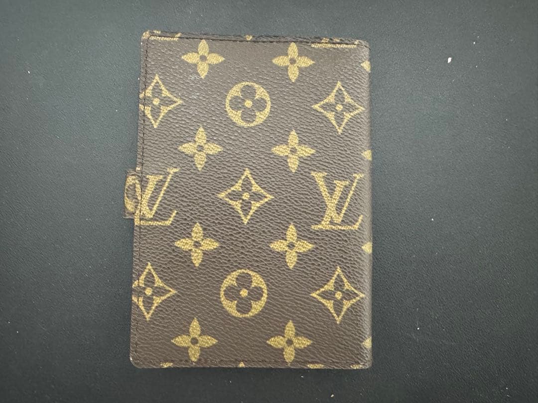 ルイヴィトン モノグラム 手帳カバー