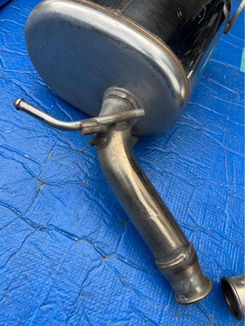 ニッサン　スカイライン　V36 HKS マフラー　※フォロー割OK