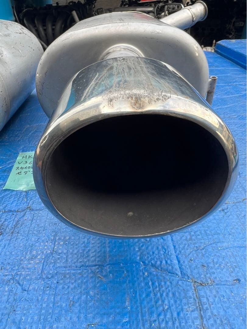 ニッサン　スカイライン　V36 HKS マフラー　※フォロー割OK