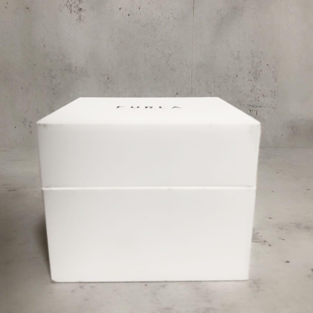 未使用　可動品　FURLA フルラ EASY SHAPE レディース腕時計
