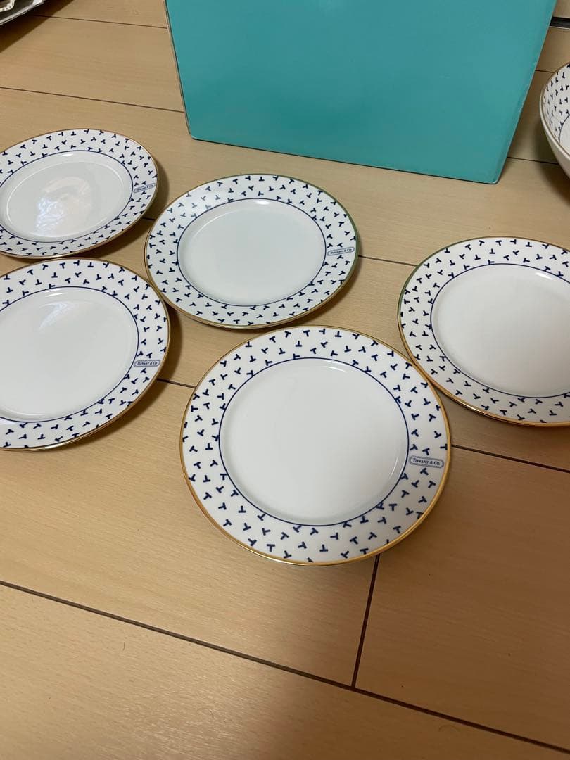Tiffany & Co. 食器セットコップ5個小皿５枚　大皿５枚スープ大皿一枚