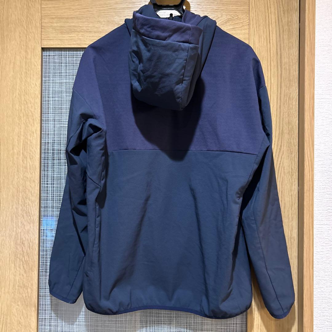 ち*ろ様 【上下セット美品】ミズノプロ　テックシールドフーディー　ネイビー