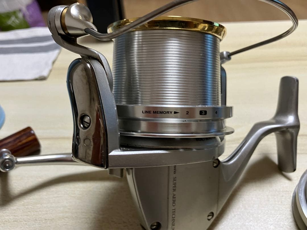 シマノ　スーパーエアロ　テクニウム　替えスプール付き
