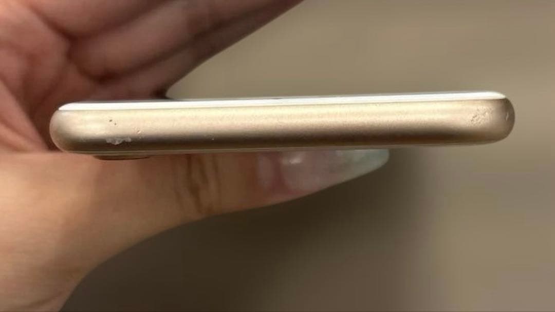 iPhone8 ゴールド 64GB docomo