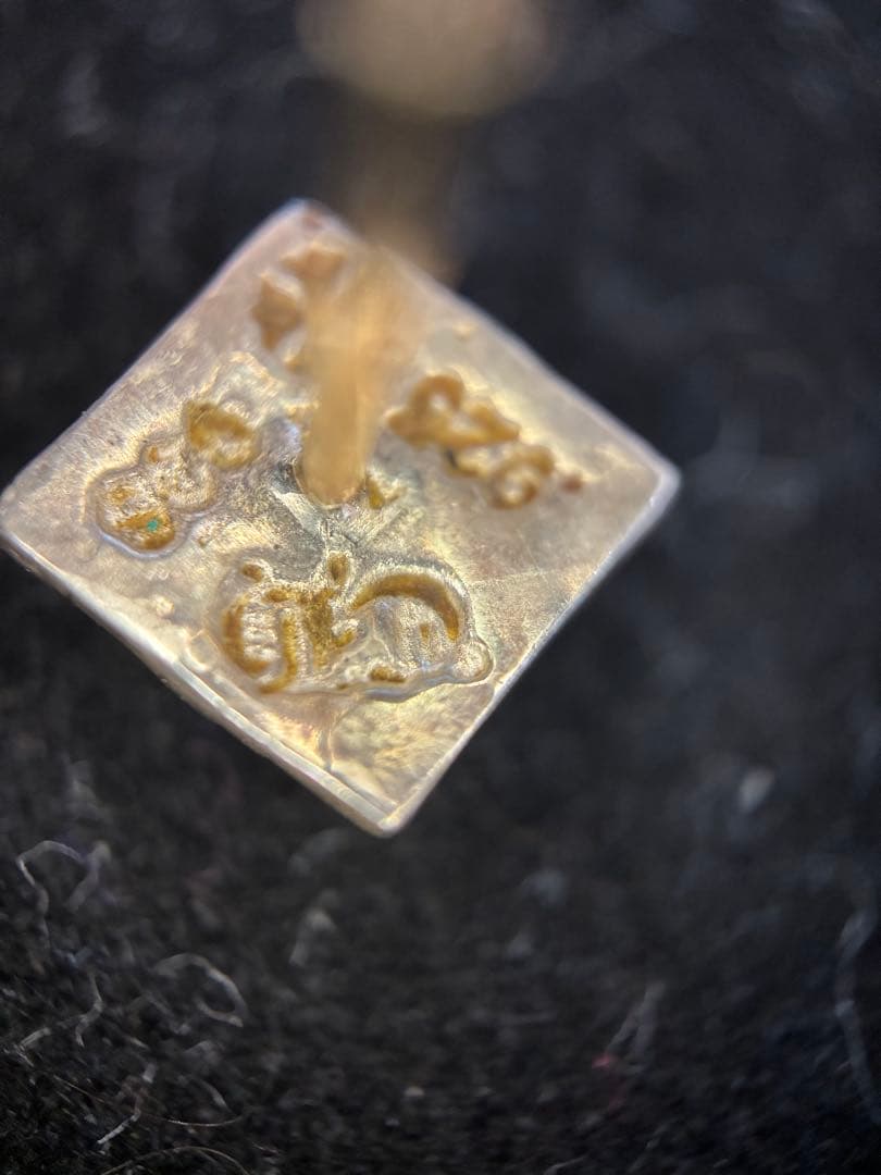 クロムハーツ　スタッドピラミッド　ピアス　アフターダイヤ メレダイヤ5個