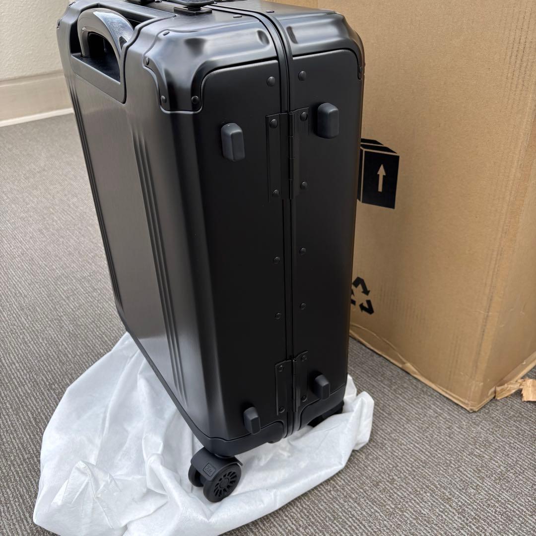 新品 ゼロハリバートン アルミ スーツケース ブラック 39L
