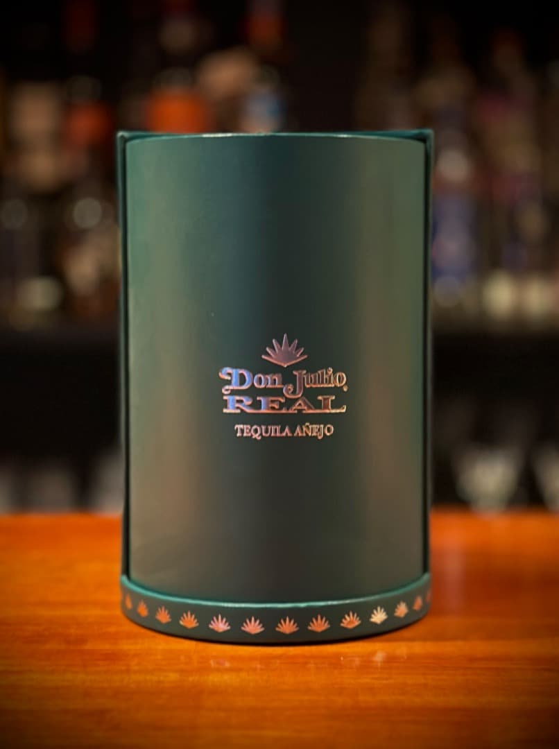 Don Julio/REAL/ドン・フリオ/レアル/高級テキーラ/絶版/入手困難