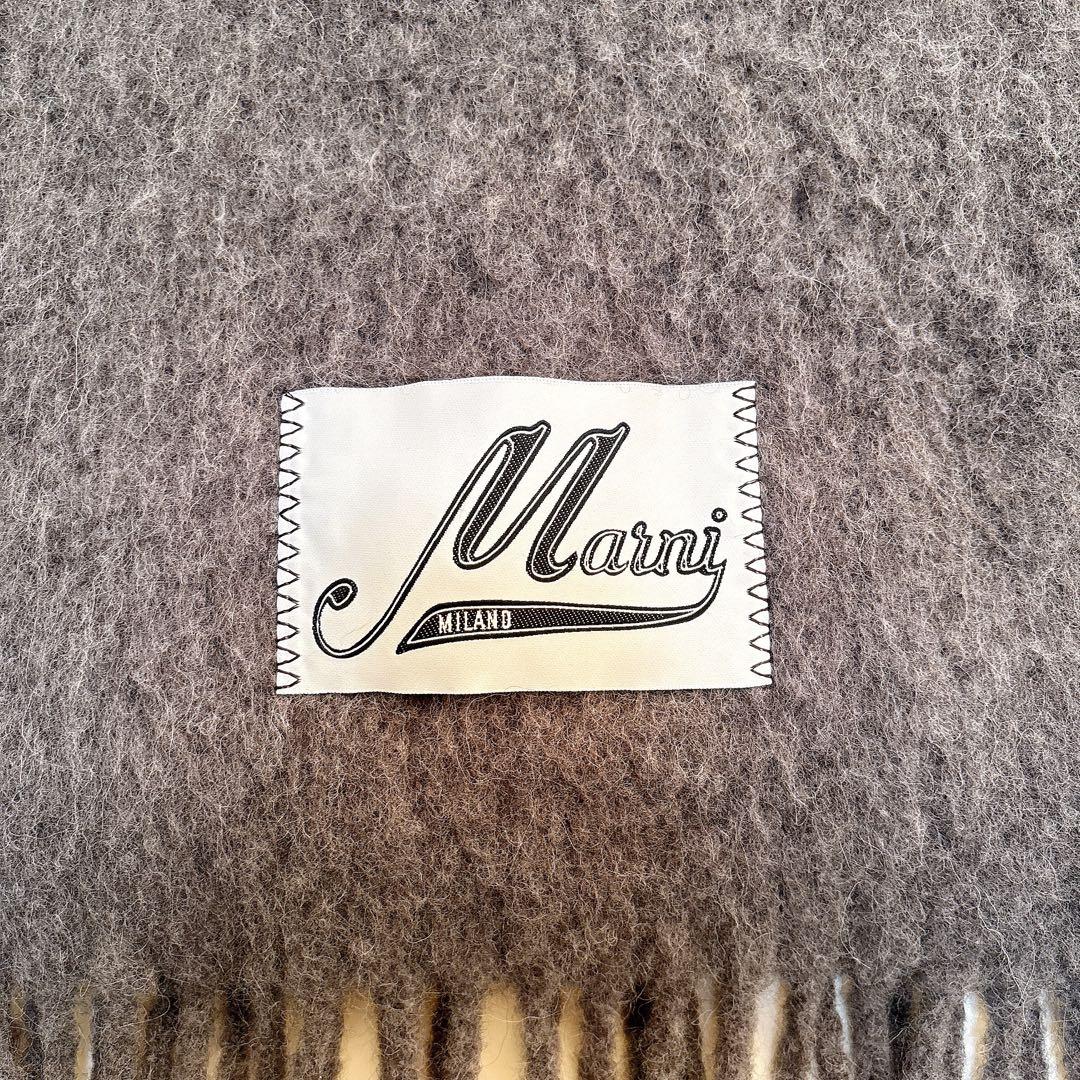 【週末限定値下げ】美品 MARNI アルパカマフラー　フリンジ　グレー