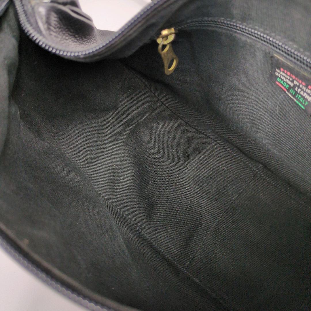 イルビゾンテ ショルダーバッグ 大きい ブラック ハーフムーン 三日月