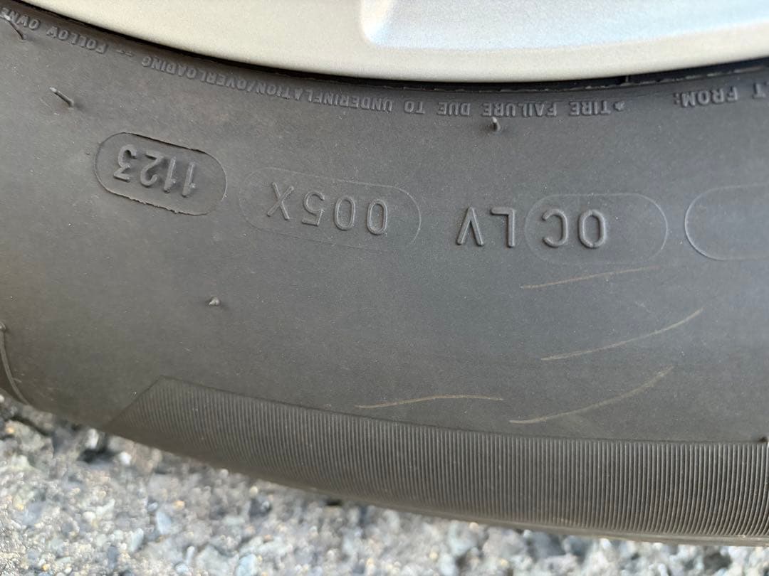 S*n様 ランドクルーザープラド150 純正ホイールとタイヤ 5本