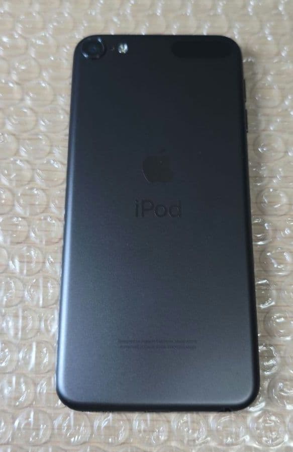 に*こ様 iPod touch 7◼️充放電回数3回◼️バッテリー容量100%◼