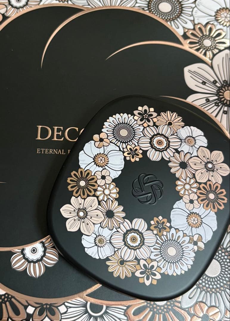 【新品未使用】コスメデコルテ クリスマスコフレ 2025アイシャドウ08