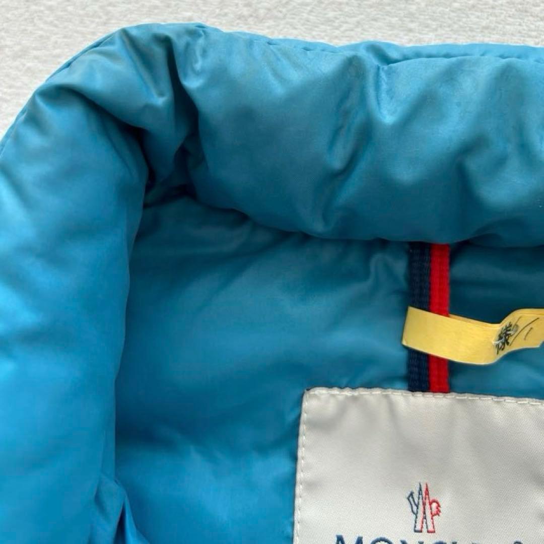 MONCLER ダウンベスト 青