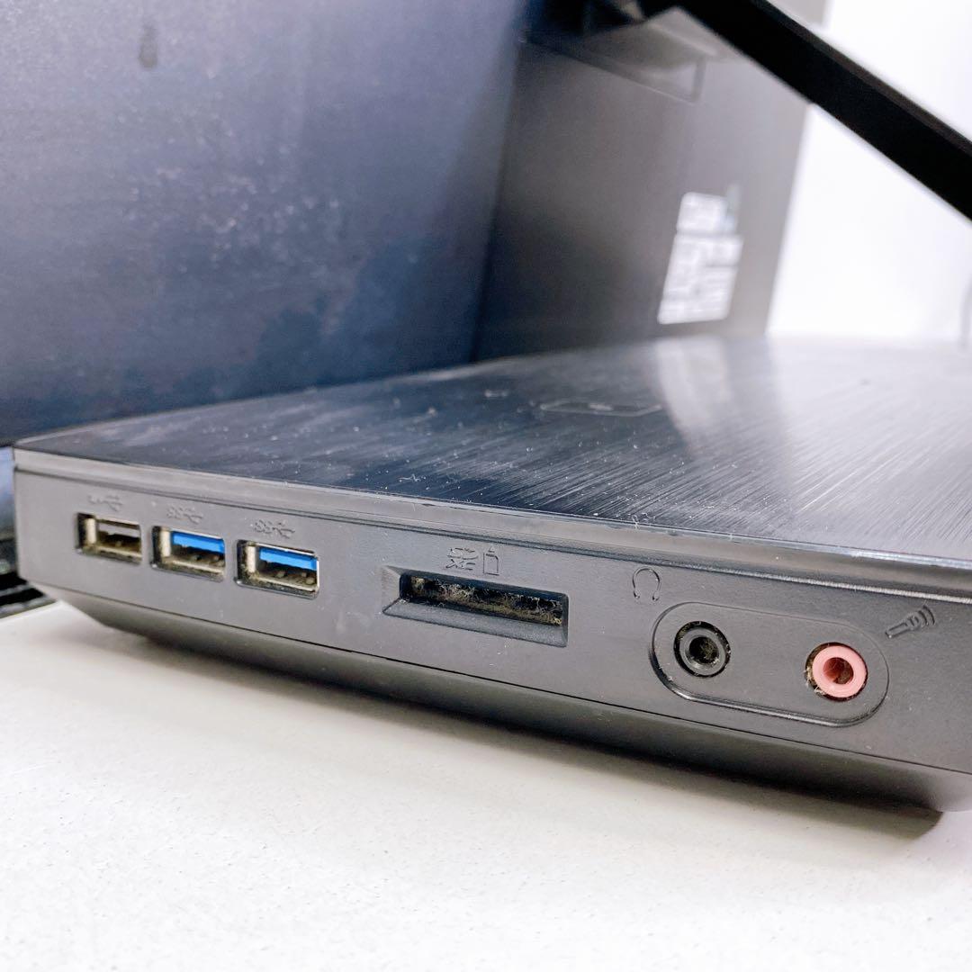 富士通FMV 一体型デスクトップパソコンCore i7 8GB 管A111