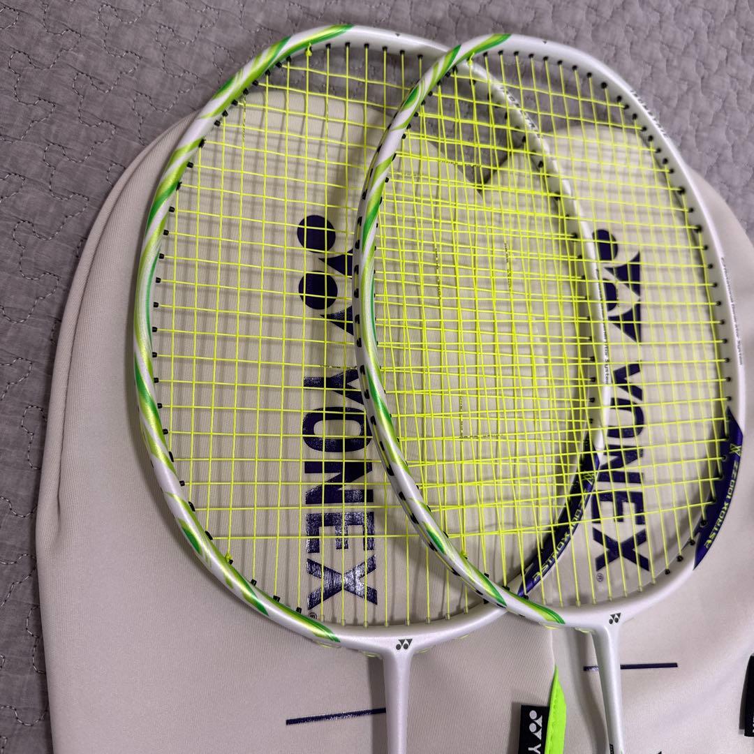 YONEX AX100ZV 4U6 バドミントン2本　アストロクス100zz