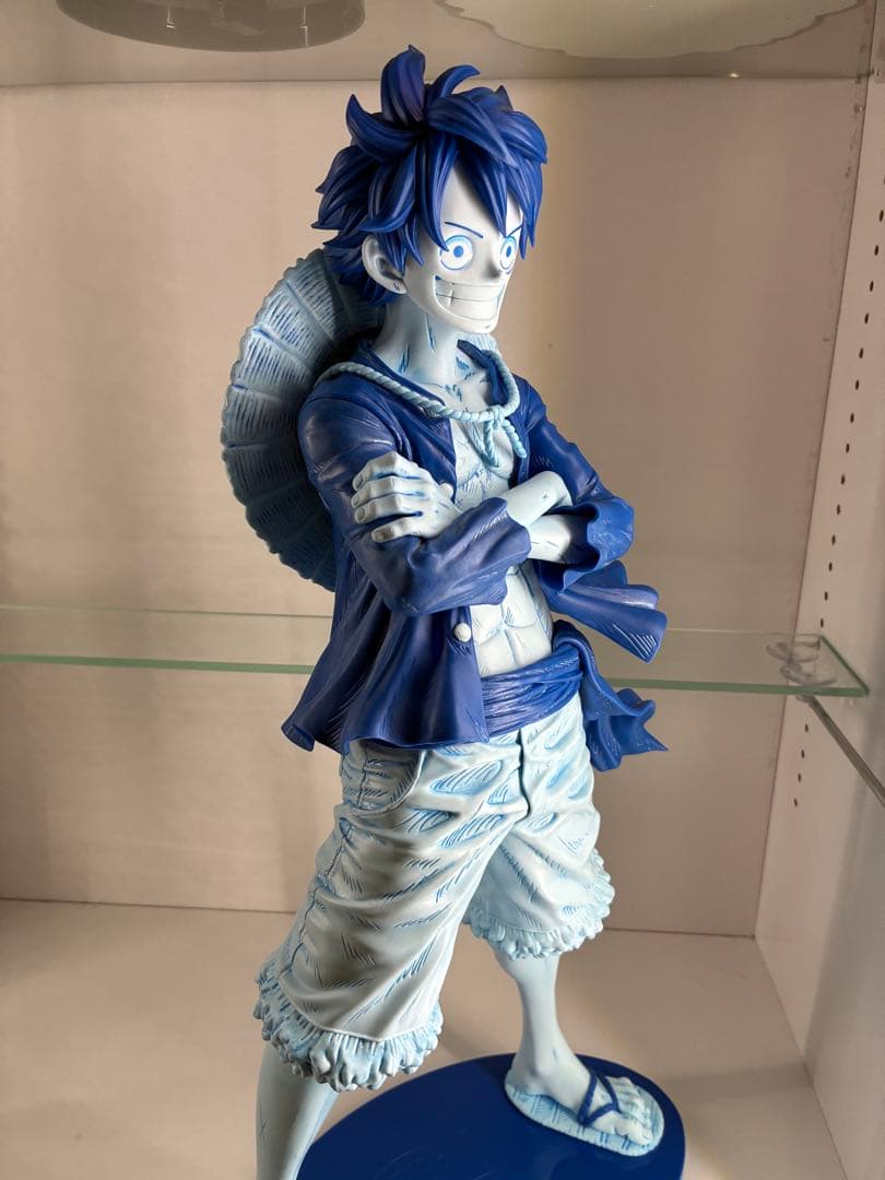 ワンピース　ベースショップくじ　ラストワン　ルフィ　フィギュア