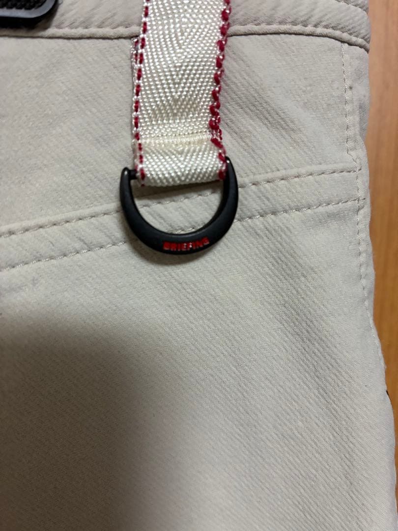 ア*ス様 BRIEFING　ブリーフィング　スリムフィット　ベージュパンツ　Lサ