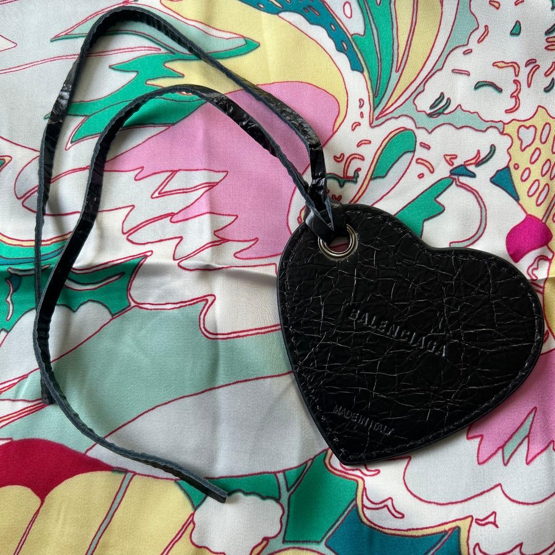 Balenciaga バレンシアガ　ハートミラー　チャーム