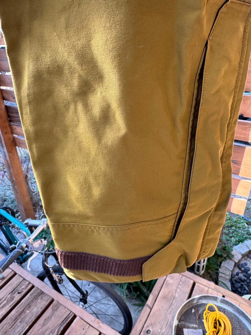 ダイワ　ゴアテックス　レインウェア　オリーブグリーン/ブラウン