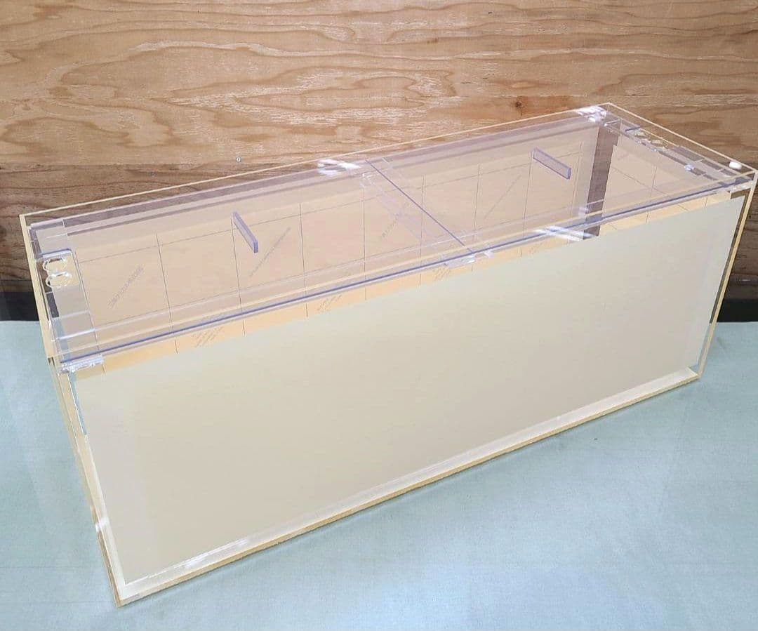アクリル水槽　900×300×360　　(塩ビ蓋付き)