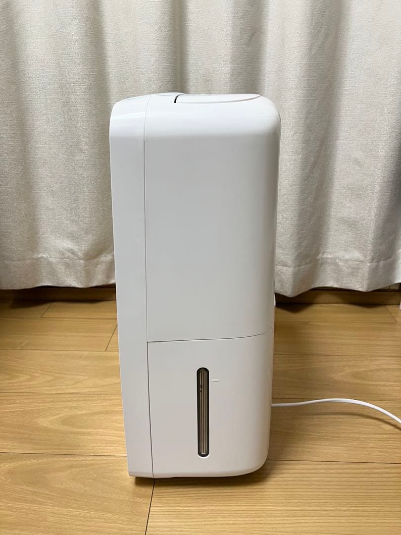 美品2025年製 SHARP 衣類乾燥 除湿機 CV-T71-W