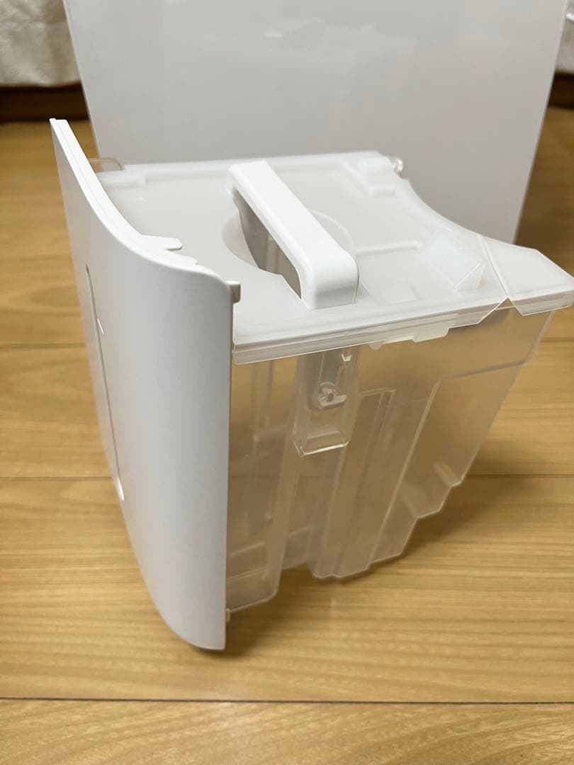 美品2025年製 SHARP 衣類乾燥 除湿機 CV-T71-W